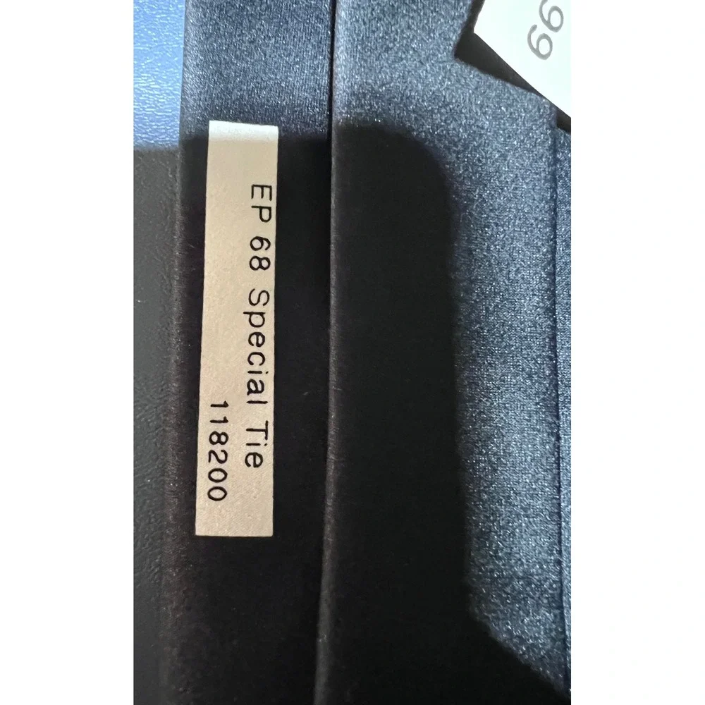 Elvis Presley David Carey EP 68 Special Tie Black Red Rock and Roll Necktie NWT